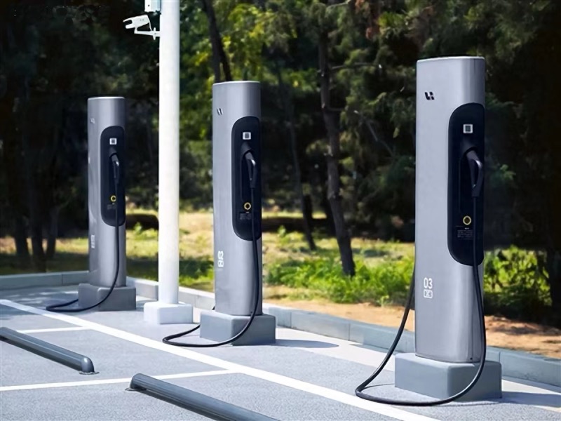 Liquid Cooled High Power EV Charging Station